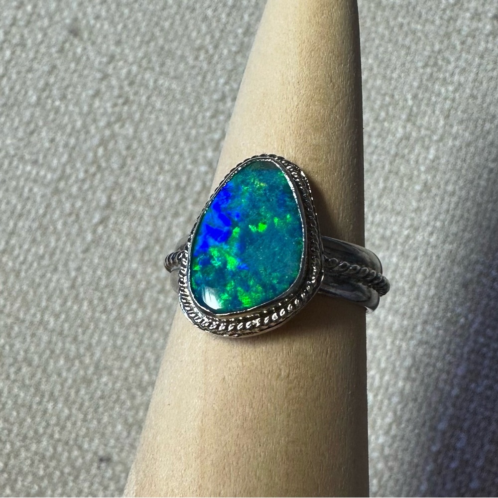 Opal ring - Picture 3 of 6